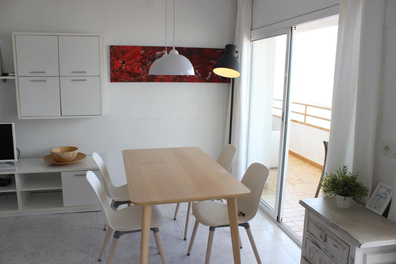 Beautiful Apartment In Front Of Beach, Pool, View روساس المظهر الخارجي الصورة