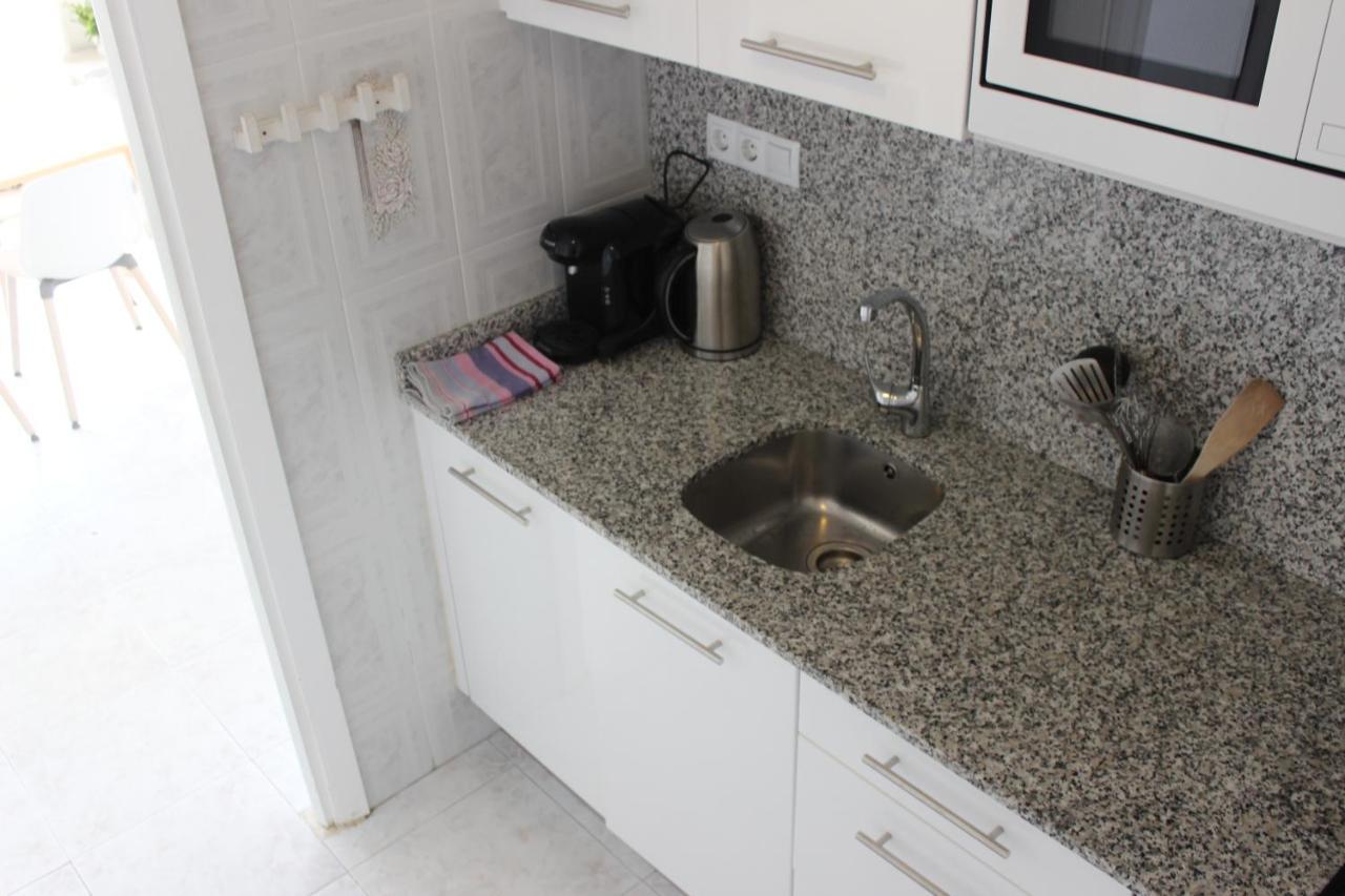 Beautiful Apartment In Front Of Beach, Pool, View روساس المظهر الخارجي الصورة