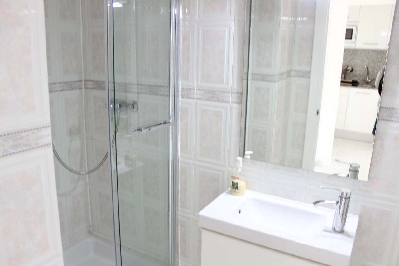 Beautiful Apartment In Front Of Beach, Pool, View روساس المظهر الخارجي الصورة